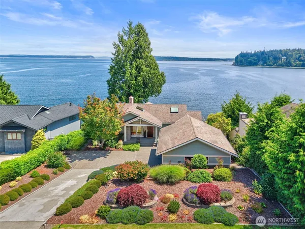 $1,175,000 | 211 Montgomery Lane, Port Ludlow, WA 98365