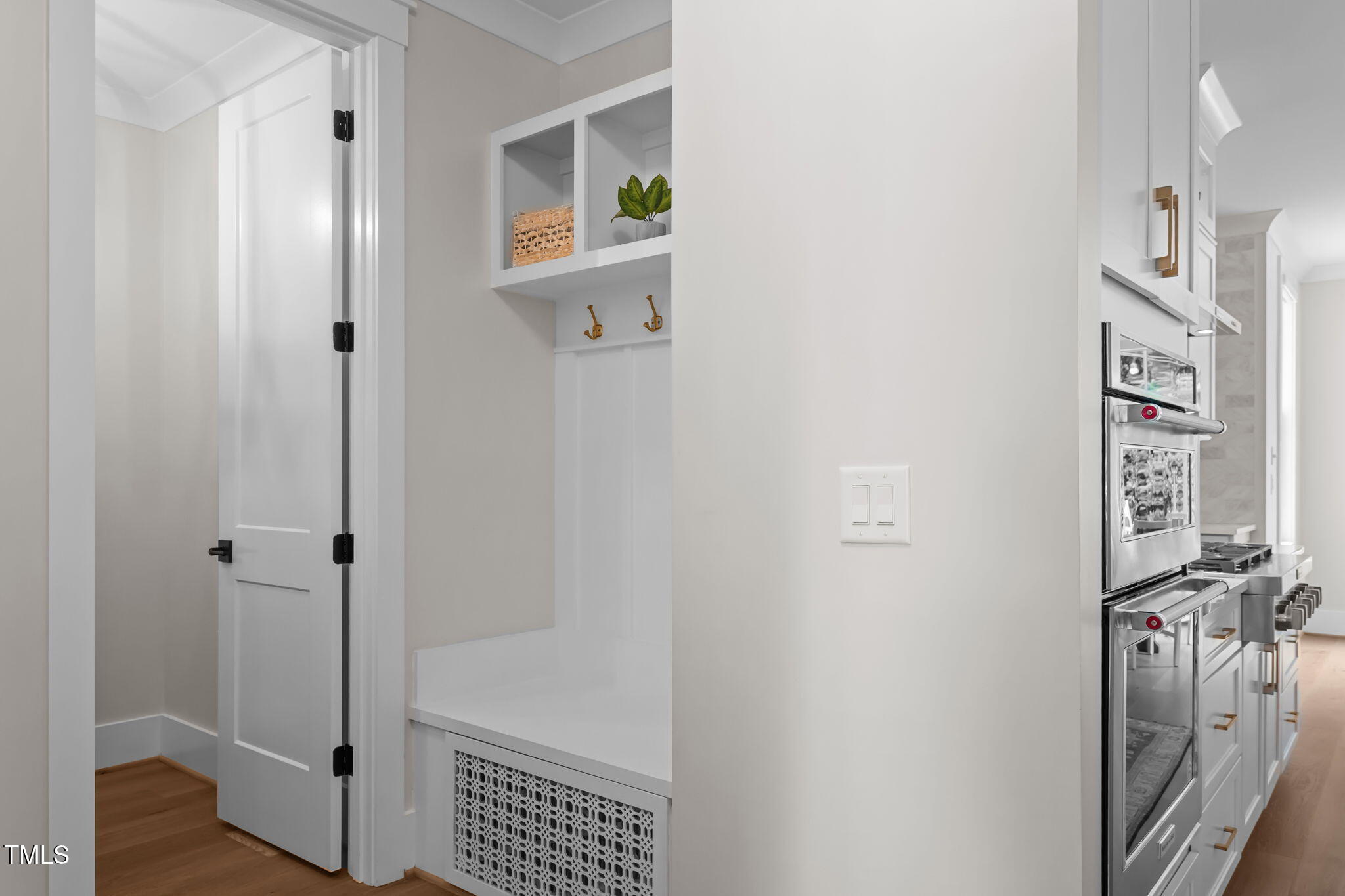 601 Duke Drive Raleigh, NC 27609 - Photo 21 of 61 52-web-or-mls-601 Duke-22