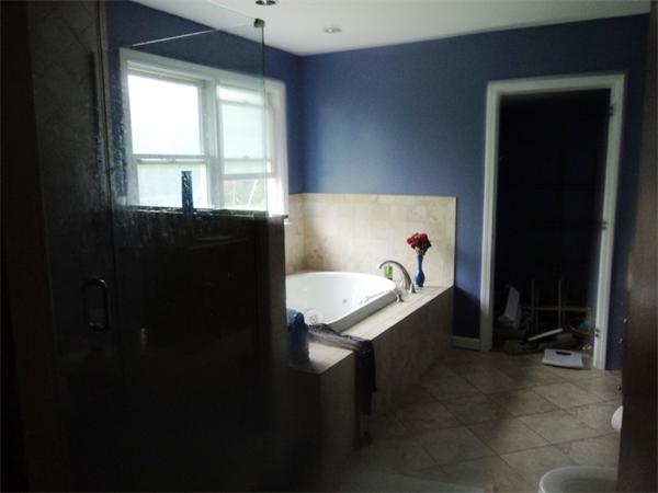 98 Long Road Fairhaven, MA 02719 - Photo 5 of 9 a room with furniture and window
