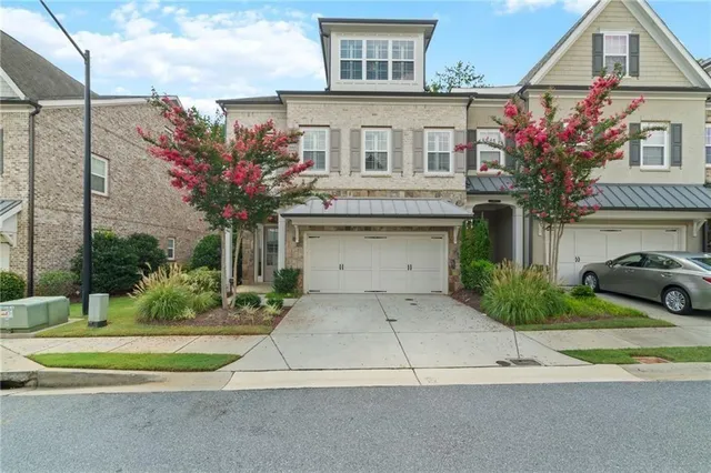 $775,000 | 3231 Artessa Lane Northeast, Roswell, GA 30075