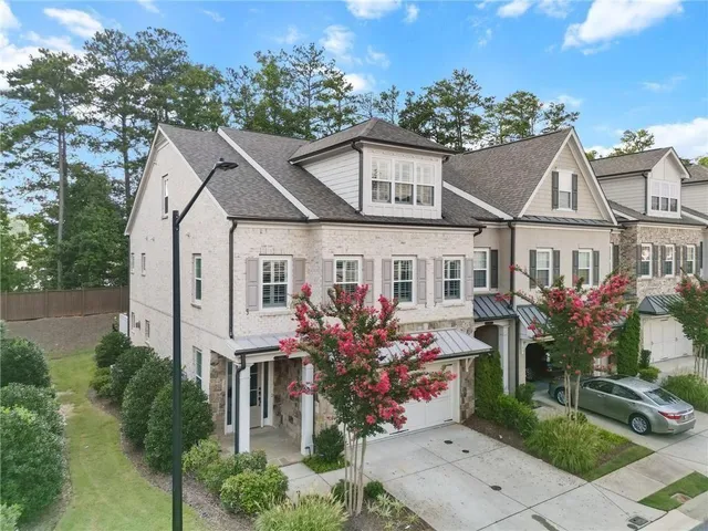 $775,000 | 3231 Artessa Lane Northeast, Roswell, GA 30075