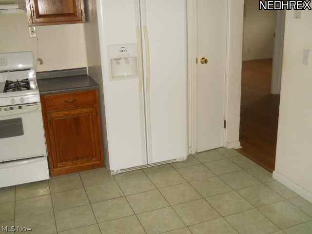 727 Edgewood Road Cleveland, OH 44143 - Photo 5 of 10 Gallery Image 5