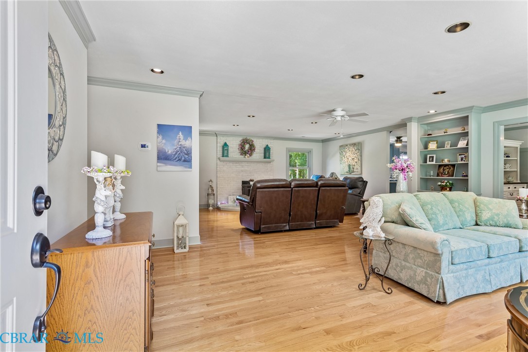 5585 Ware Neck Road Gloucester, VA 23061 - Photo 3 of 46