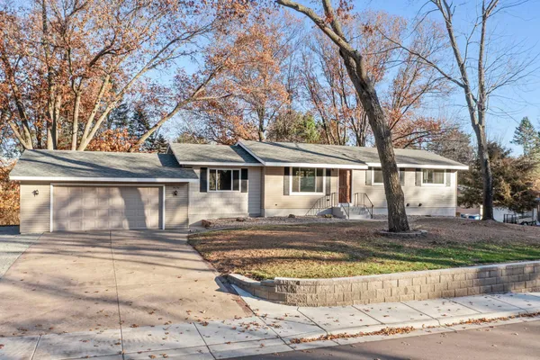 $358,000 | 3070 Ivy Street South, Cambridge, MN 55008