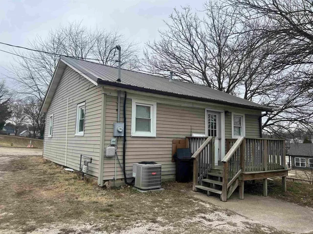 $119,000 | 407 Elm Street, Huntingburg, IN 47542
