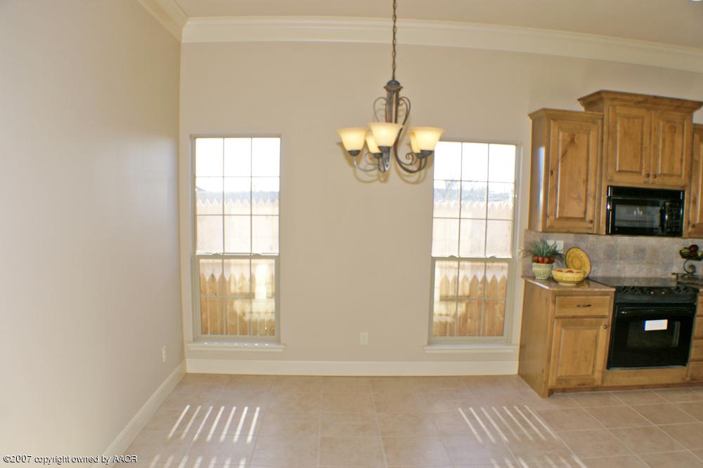 5304 Pleasant Court Amarillo, TX 79110 - Photo 5 of 13