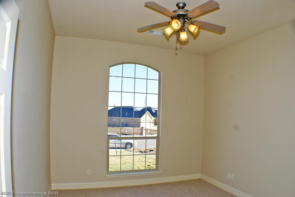 5304 Pleasant Court Amarillo, TX 79110 - Photo 9 of 13 a view of window in a room