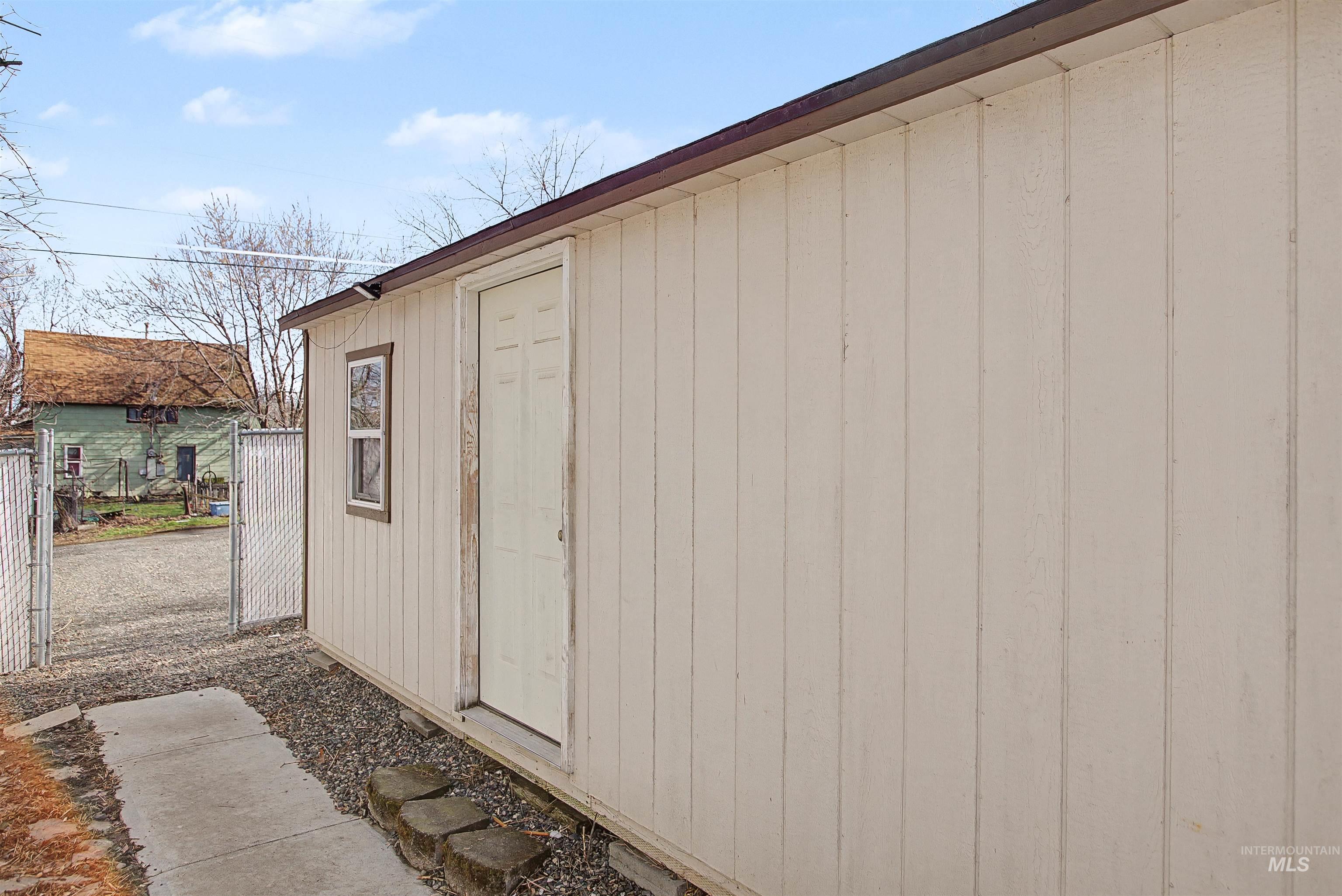 919 9th Street Clarkston, WA 99403 - Photo 27 of 34 View of outdoor structure