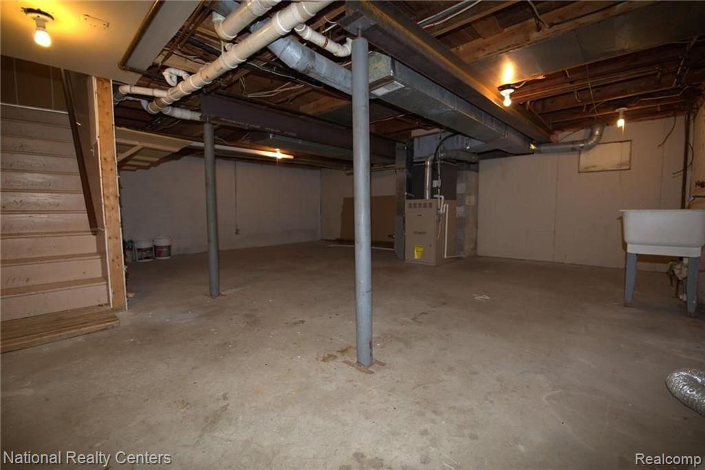 2790 Harvey Street Rochester, MI 48309 - Photo 21 of 21