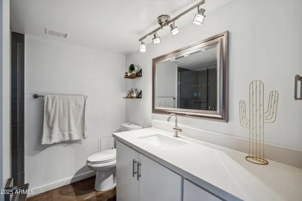 $284,000 | 805 North 4th Avenue, Unit 208, Phoenix, AZ 85003