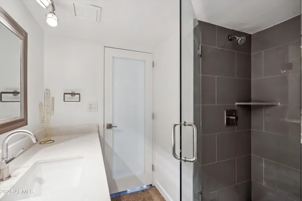 $284,000 | 805 North 4th Avenue, Unit 208, Phoenix, AZ 85003