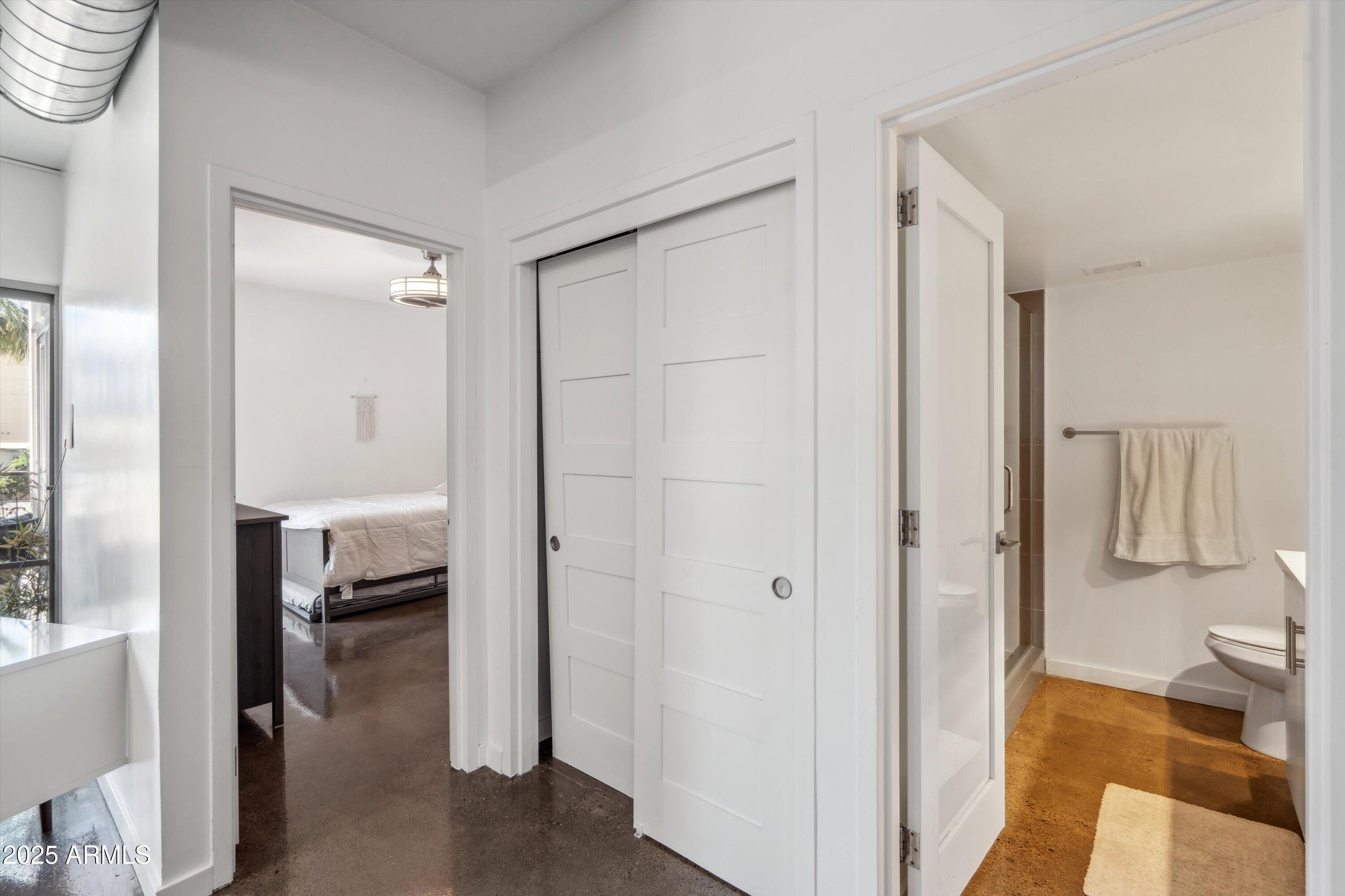 805 North 4th Avenue, Unit 208 Phoenix, AZ 85003 - Photo 14 of 20 16-Hallway