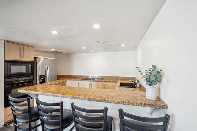 $299,000 | 805 North 4th Avenue, Unit 208, Phoenix, AZ 85003