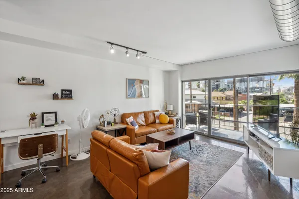 $284,000 | 805 North 4th Avenue, Unit 208, Phoenix, AZ 85003