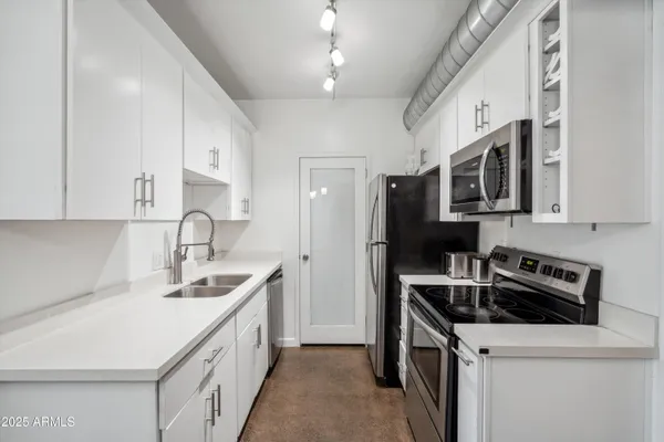 $284,000 | 805 North 4th Avenue, Unit 208, Phoenix, AZ 85003