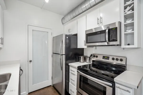 $284,000 | 805 North 4th Avenue, Unit 208, Phoenix, AZ 85003