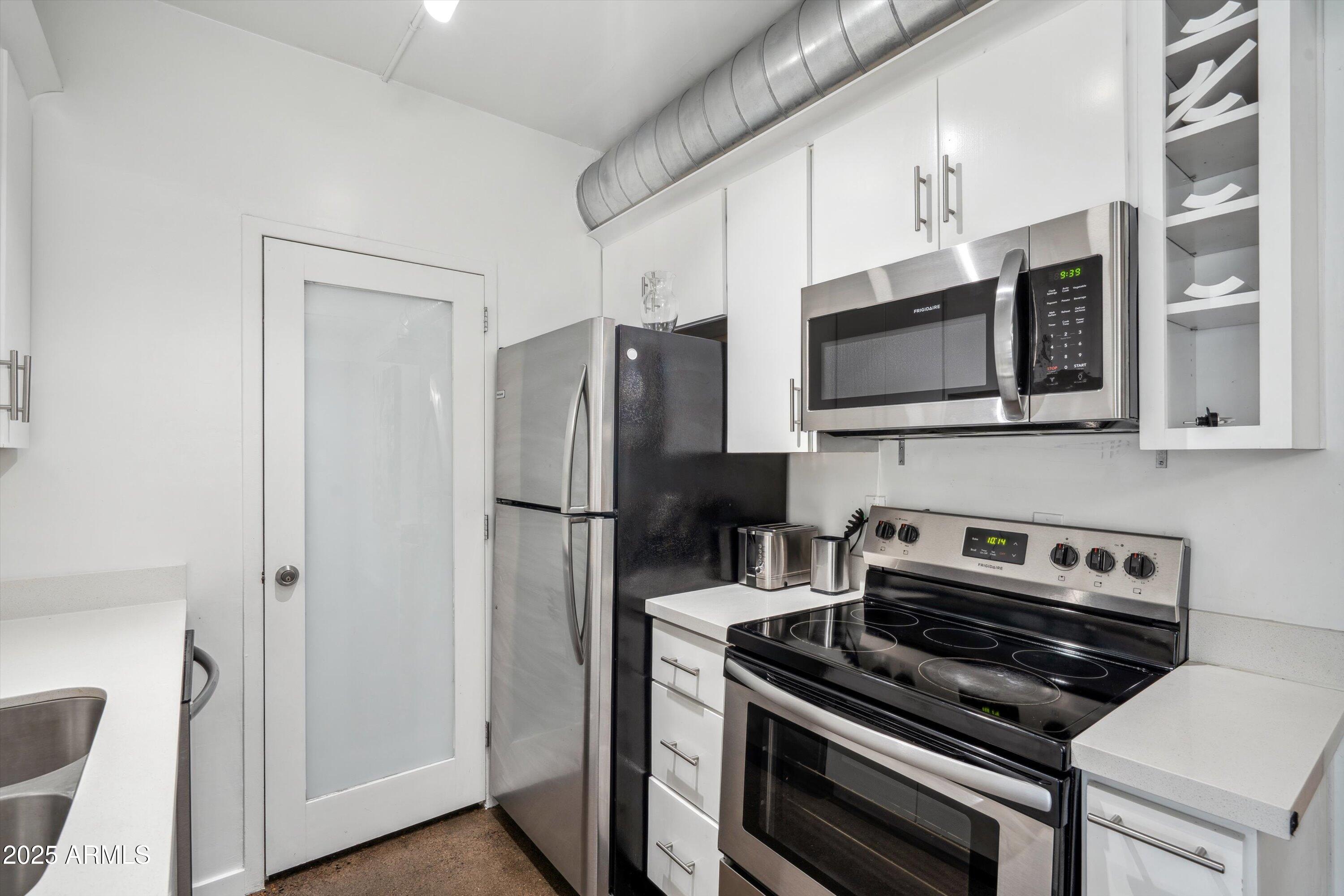 805 North 4th Avenue, Unit 208 Phoenix, AZ 85003 - Photo 8 of 20 10-Kitchen