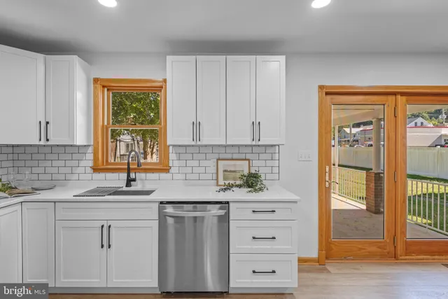 $279,900 | 407 Market Street, Lykens, PA 17048