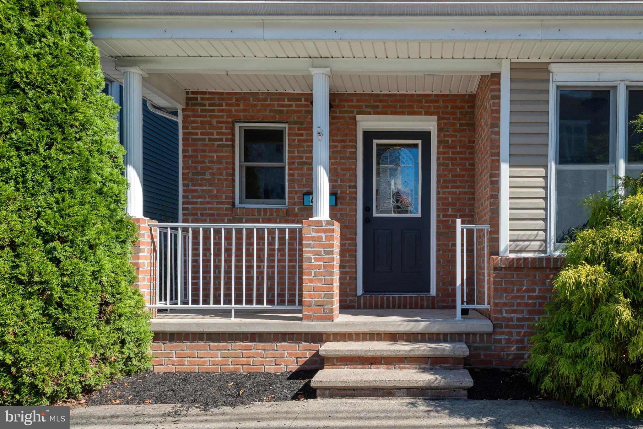 407 Market Street Lykens, PA 17048 - Photo 4 of 45