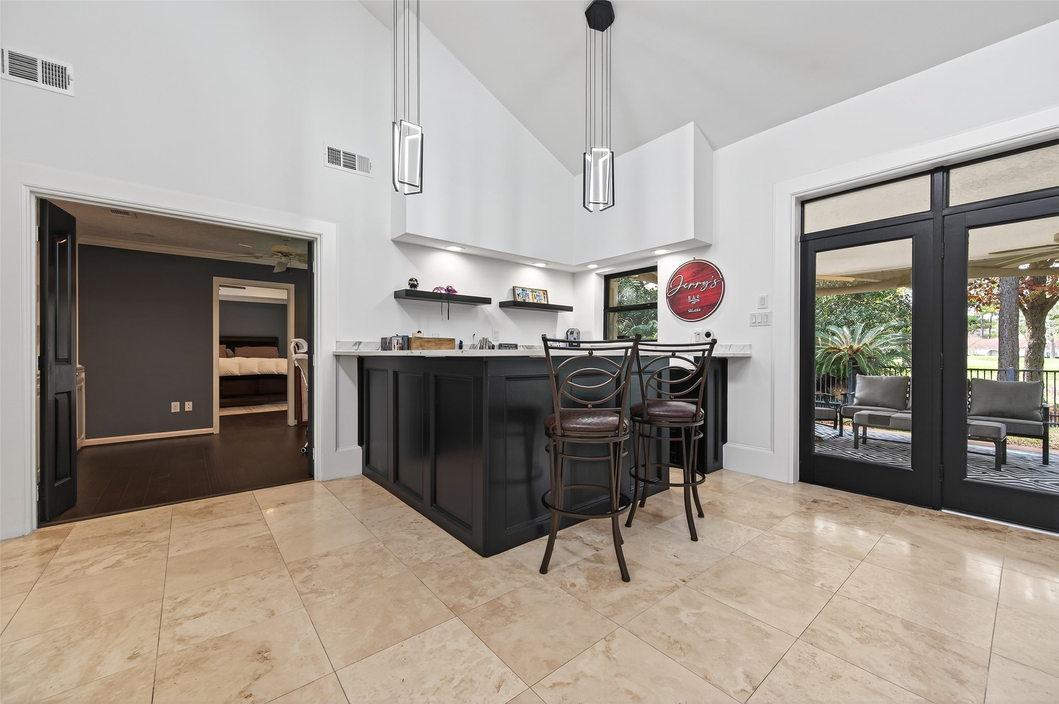 6226 Pebble Beach Drive Houston, TX 77069 - Photo 11 of 46 a kitchen with a stove a refrigerator and chandelier