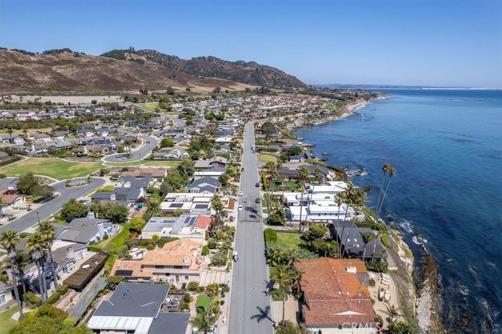318 Indio Drive Pismo Beach, CA 93449 - Photo 54 of 58 an aerial view of multiple house