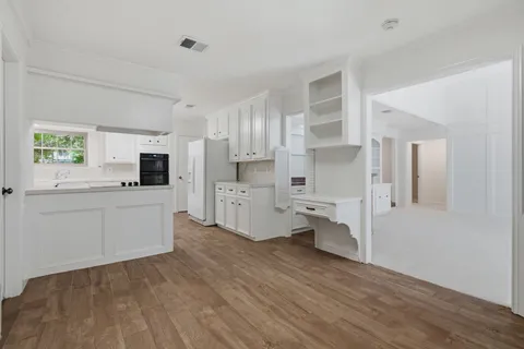 $550,000 | 9 North Havenridge Drive, The Woodlands, TX 77381