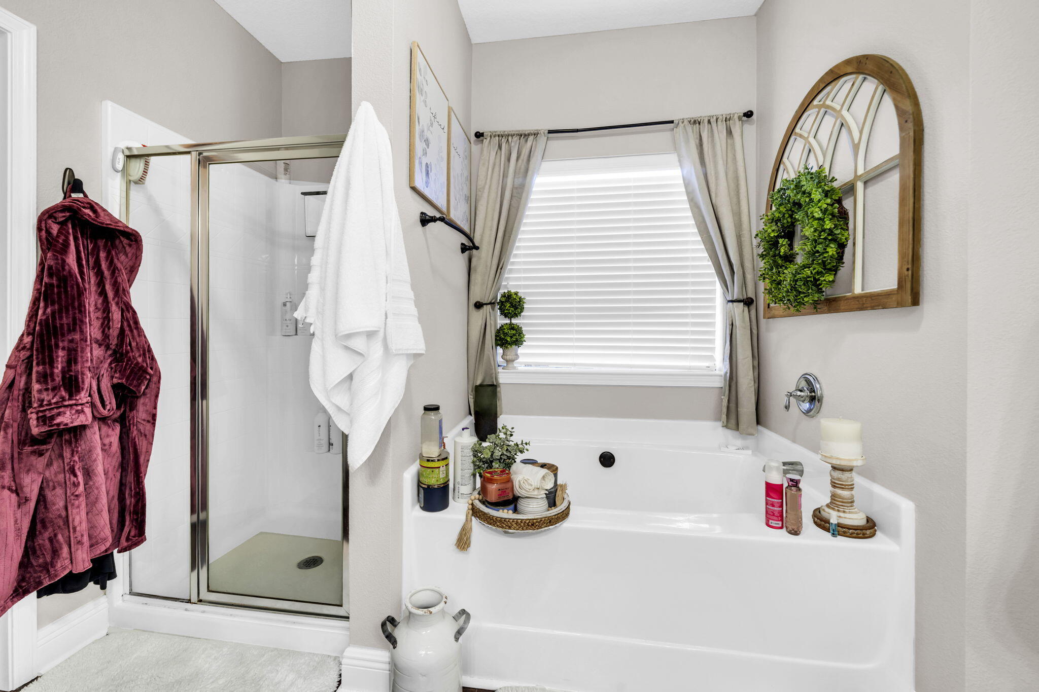 673 Red Fern Road Crestview, FL 32536 - Photo 25 of 48 Master Bath