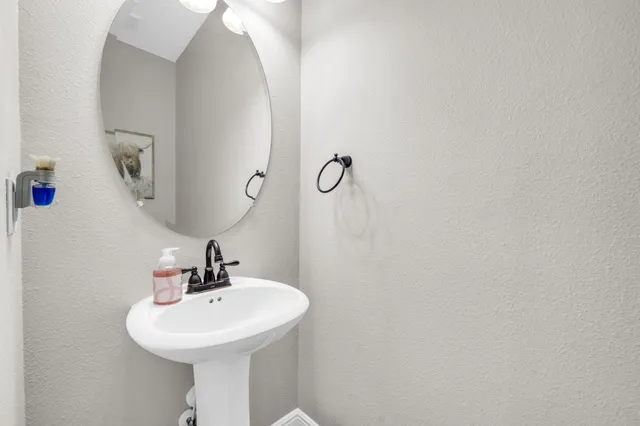 $365,000 | 673 Red Fern Road, Crestview, FL 32536