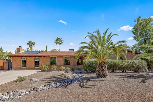$420,000 | 9750 East Lorain Place, Tucson, AZ 85748