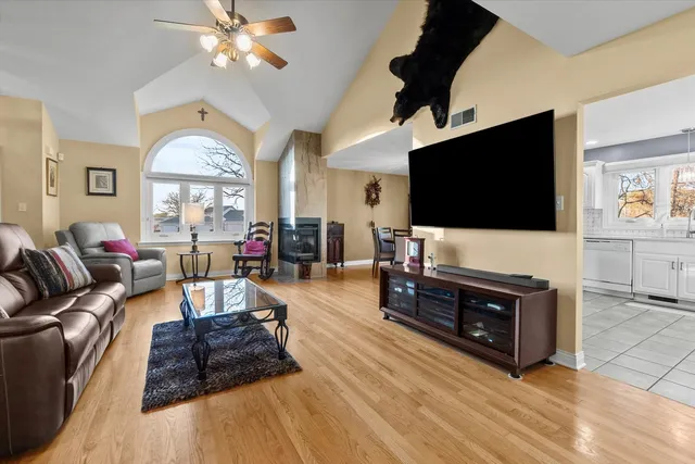 $415,000 | 2171 Wellington Court, New Lenox, IL 60451