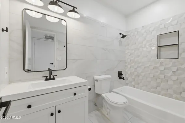$469,990 | 3505 East Campbell Avenue, Unit 21, Phoenix, AZ 85018