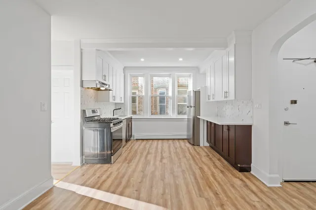 $2,700 | 5 Lienau Place, Unit 1F, Jersey City, NJ 07306