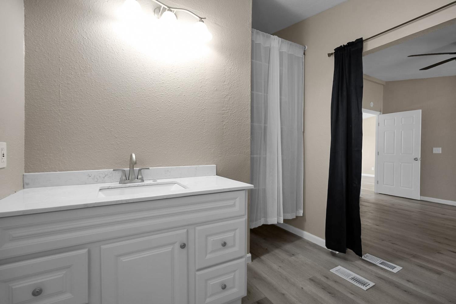 3430 East Redwood Road Ceres, CA 95307 - Photo 12 of 44