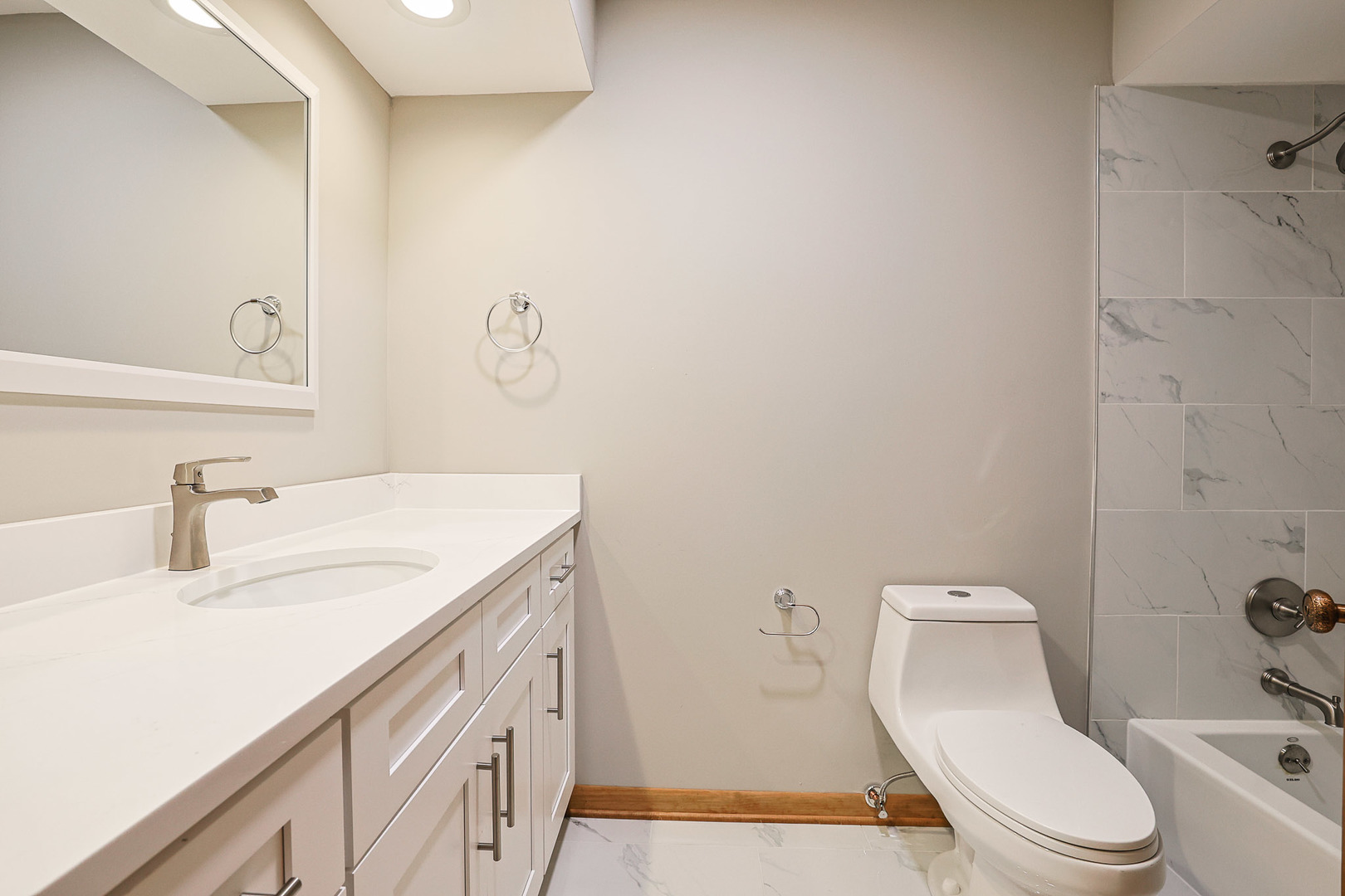 8019 Kilpatrick Avenue Skokie, IL 60076 - Photo 17 of 23