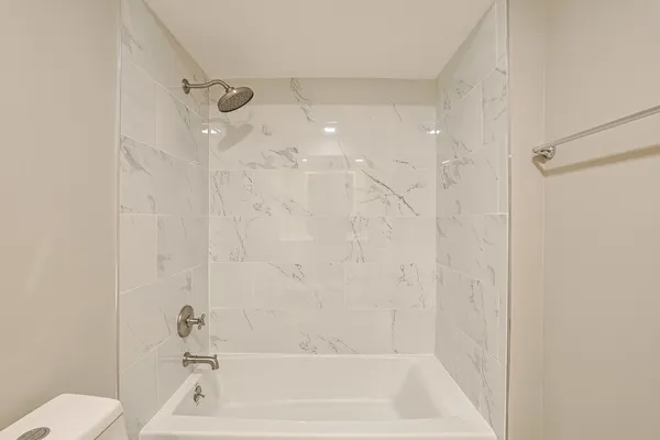 $849,998 | 8019 Kilpatrick Avenue, Skokie, IL 60076