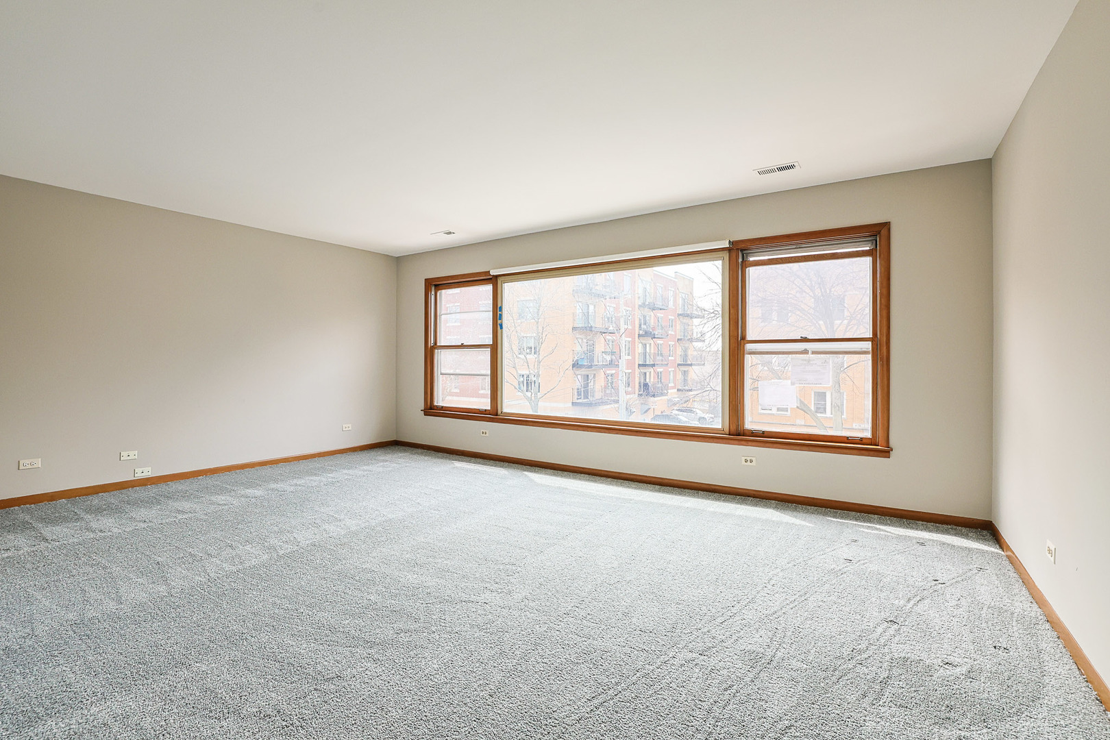 8019 Kilpatrick Avenue Skokie, IL 60076 - Photo 19 of 23