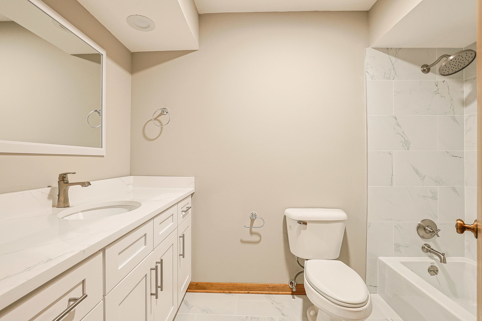 8019 Kilpatrick Avenue Skokie, IL 60076 - Photo 9 of 23