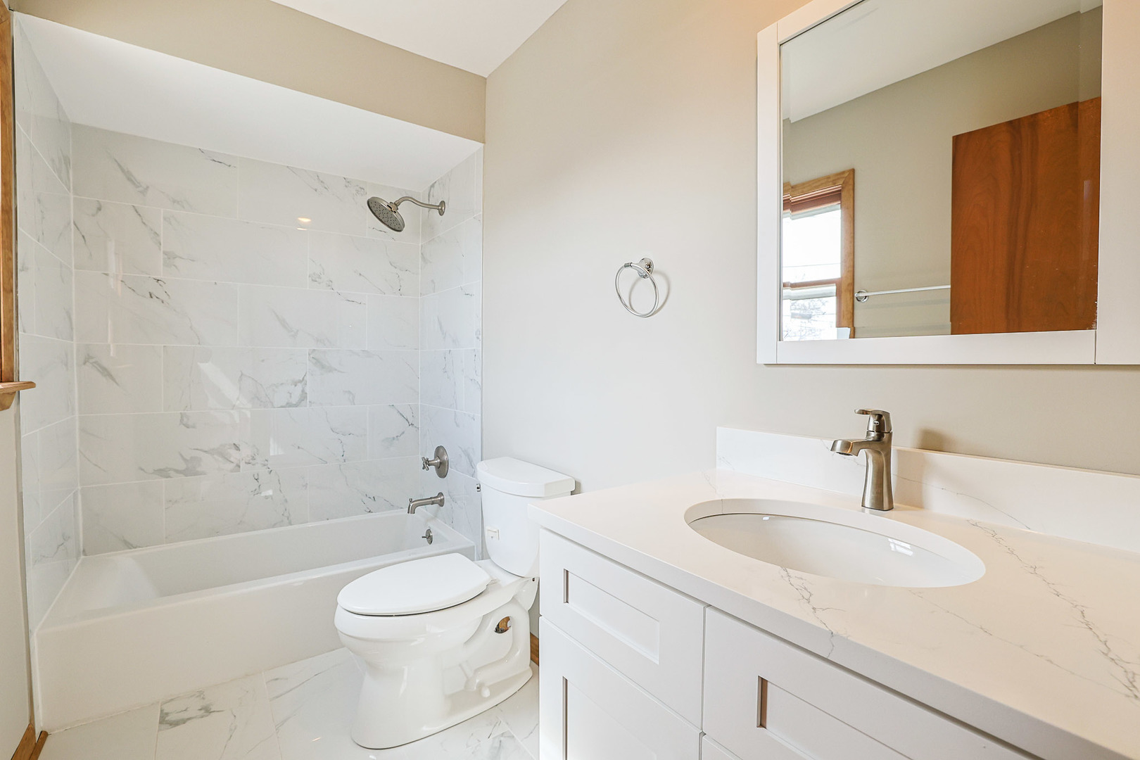 8019 Kilpatrick Avenue Skokie, IL 60076 - Photo 10 of 23