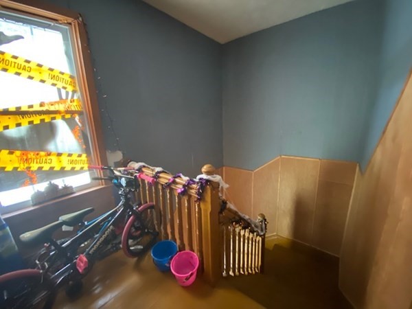 220 Vernon Street Worcester, MA 01607 - Photo 9 of 29 a view of entryway