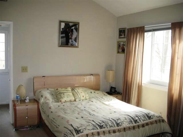 35 Leaf Road Bethlehem, NY 12054 - Photo 10 of 11 Photo 10