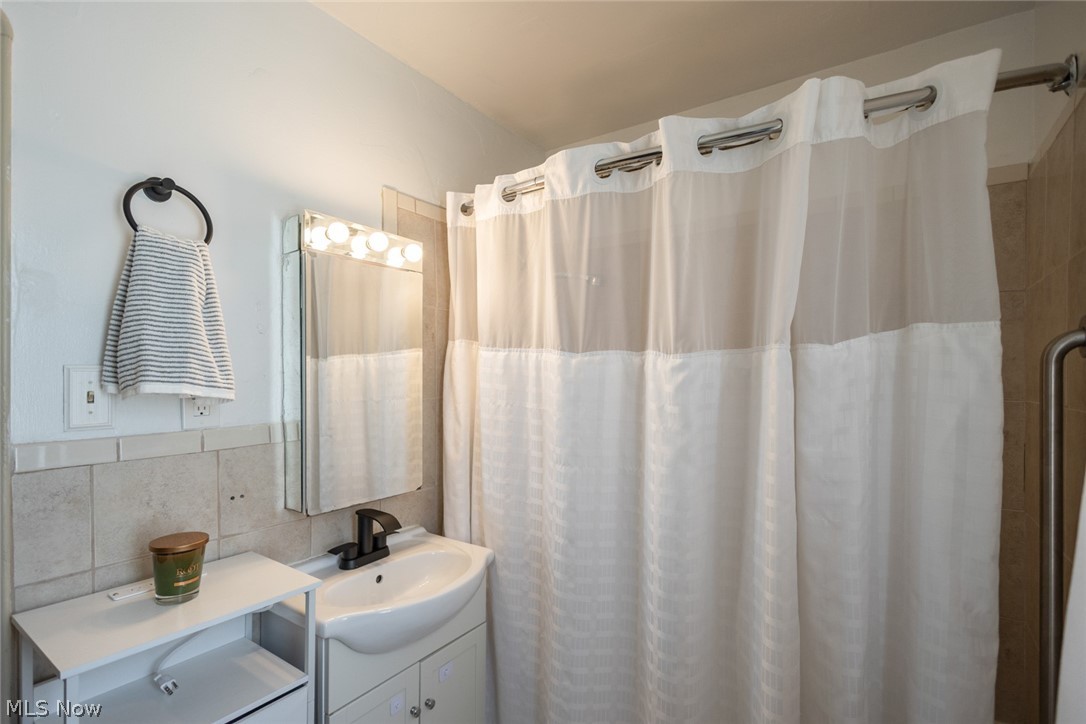1016 Pembrook Road Cleveland Heights, OH 44121 - Photo 22 of 29