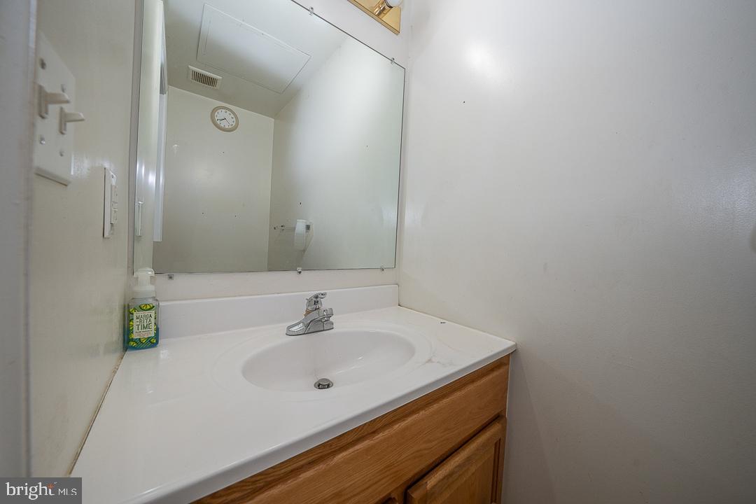 3724 Merrick Road Philadelphia, PA 19129 - Photo 8 of 20 Gallery Image 8