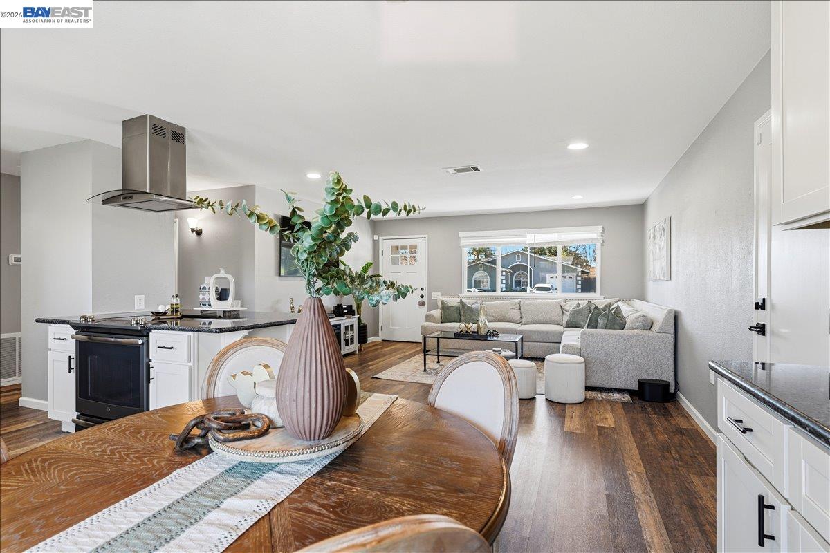 1279 Marigold Road Livermore, CA 94551 - Photo 11 of 53