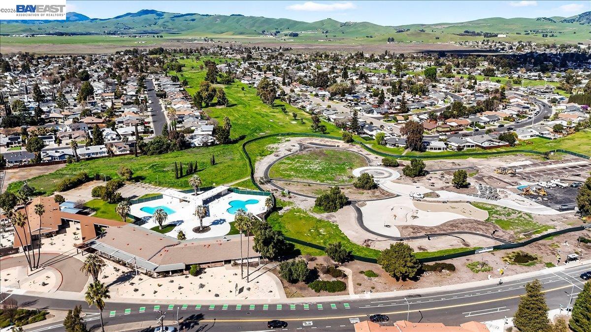 1279 Marigold Road Livermore, CA 94551 - Photo 46 of 53 an aerial view of a house with a garden