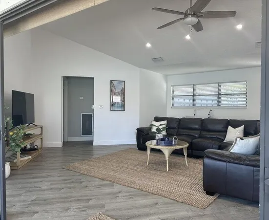 $2,500 | 1127 East Seminole Avenue, Unit 29A, Jupiter, FL 33477