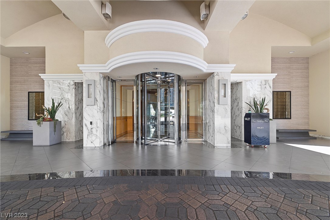 2777 Paradise Road, Unit 2506 Las Vegas, NV 89109 - Photo 2 of 40