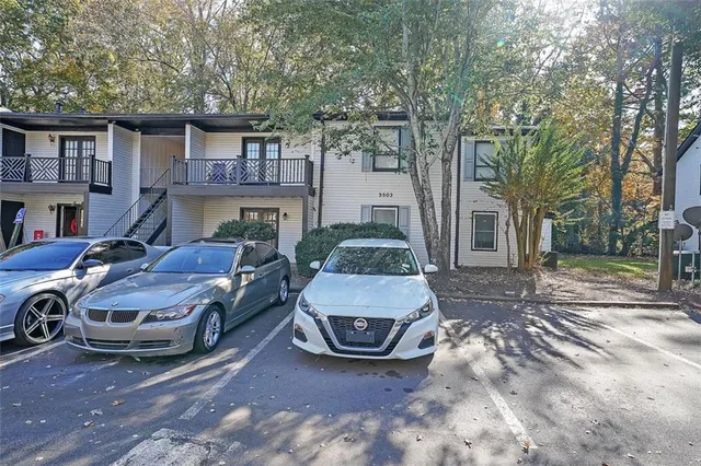 $170,000 | 3603 Woodbriar Circle, Unit M, Tucker, GA 30084