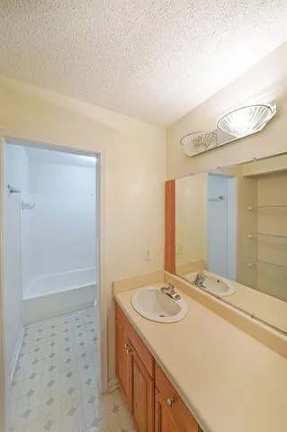 $175,000 | 3603 Woodbriar Circle, Unit M, Tucker, GA 30084