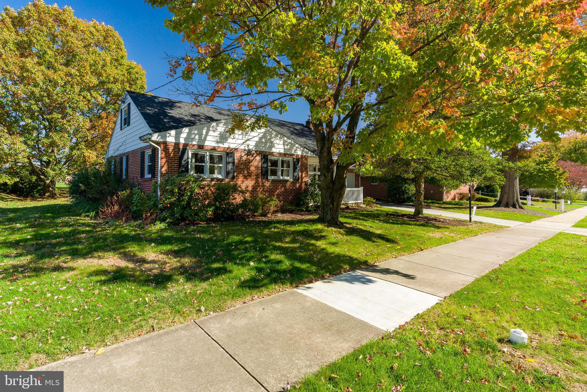 513 Kissel Hill Road Lititz, PA 17543 - Photo 4 of 39