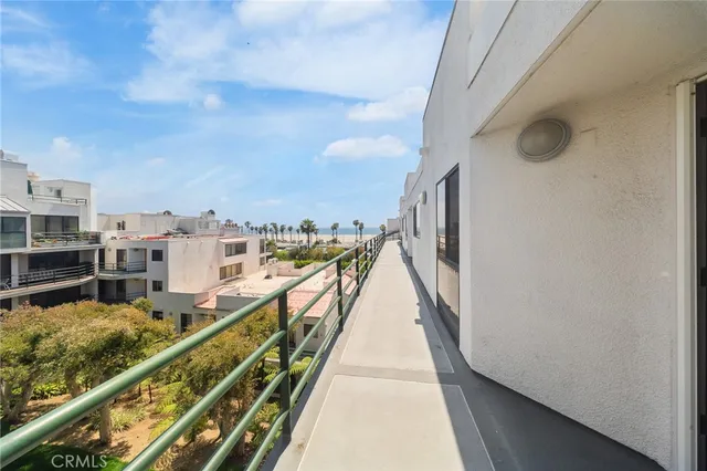 $1,699,000 | 2910 Neilson Way, Unit 503, Santa Monica, CA 90405